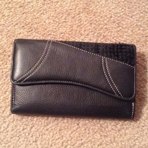 Black Christian Dior Wallet!